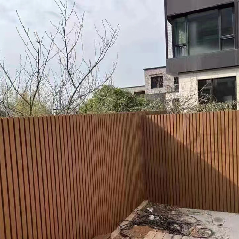Pantalla Decorativa de Cercado Co-extruida, Rejilla Resistente a la Intemperie, Cercado Privado de Jardín de WPC, Resistente al Sol, Resistente al Desgaste, Anti-termita, Fácil de Instalar